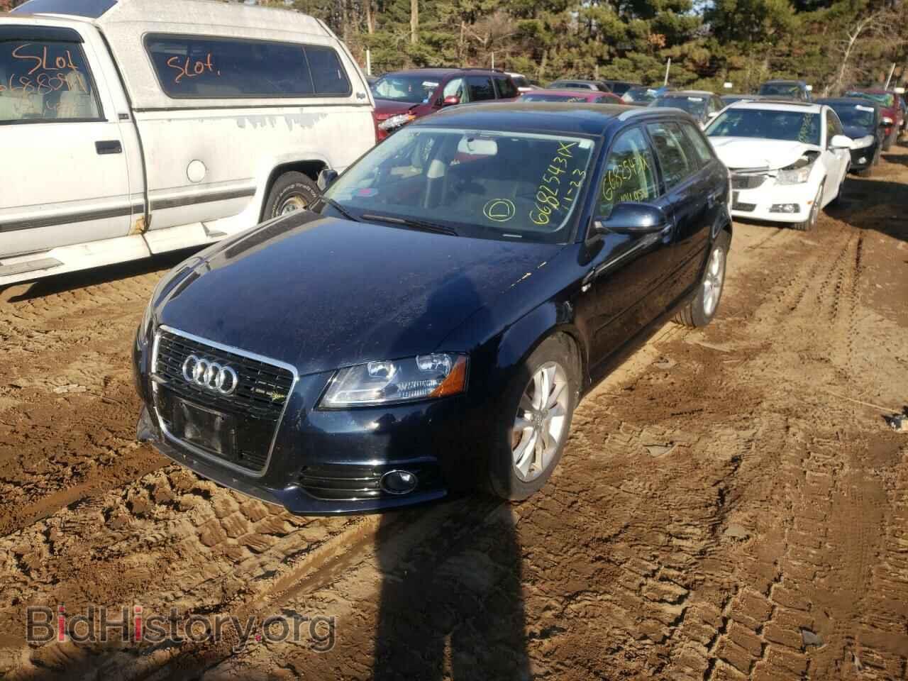2013 AUDI A3 - VIN: WAUBJAFM1DA005209 - Photo 2