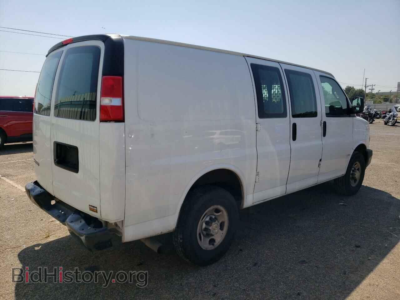 2021 CHEVROLET EXPRESS - VIN: 1GCWGAF74M1168112 - Фото 3