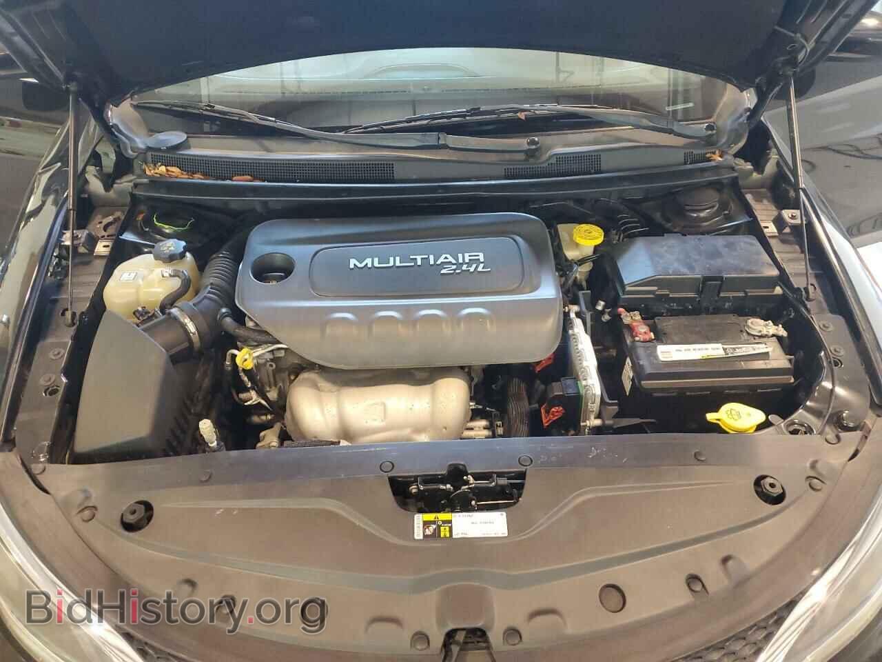 2016 CHRYSLER 200 - VIN: 1C3CCCAB7GN106288 - Фото 11