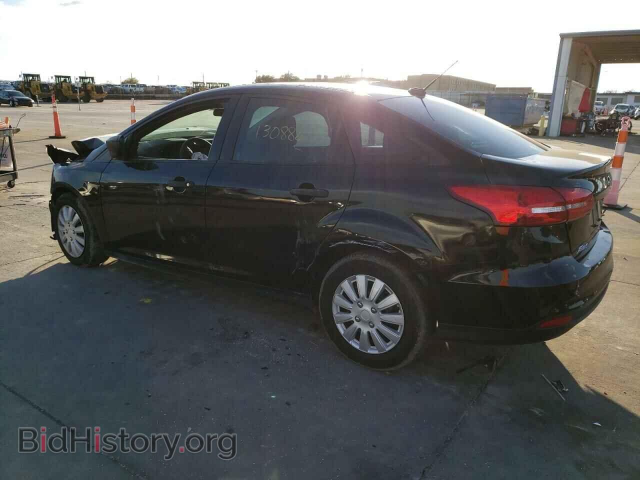 2017 FORD FOCUS - VIN: 1FADP3E27HL244219 - Photo 2