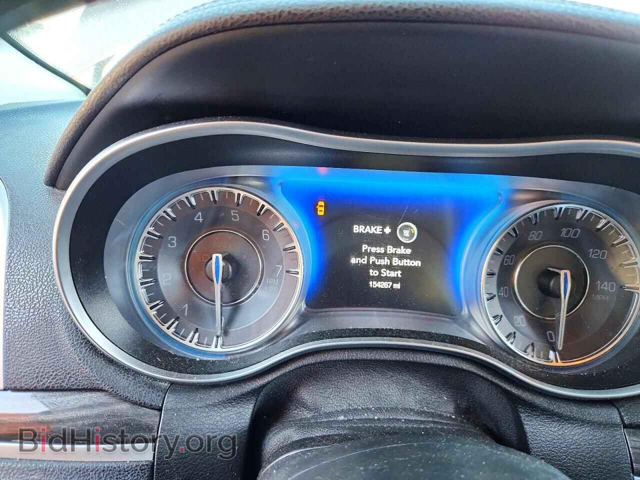 2019 CHRYSLER 300 - VIN: 2C3CCAAG4KH614333 - Фото 9