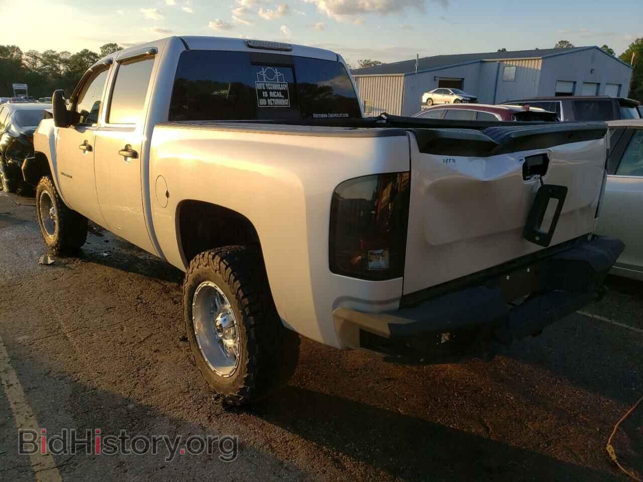 2011 CHEVROLET ALL Models - VIN: 3GCPKSE34BG347028 - Фото 3
