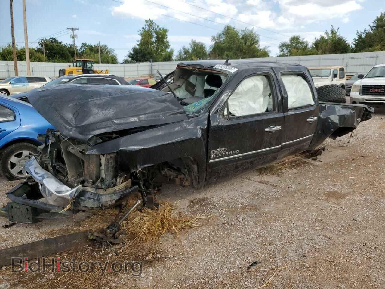 Photo 3GCPKSE39BG264176 - CHEVROLET ALL Models 2011