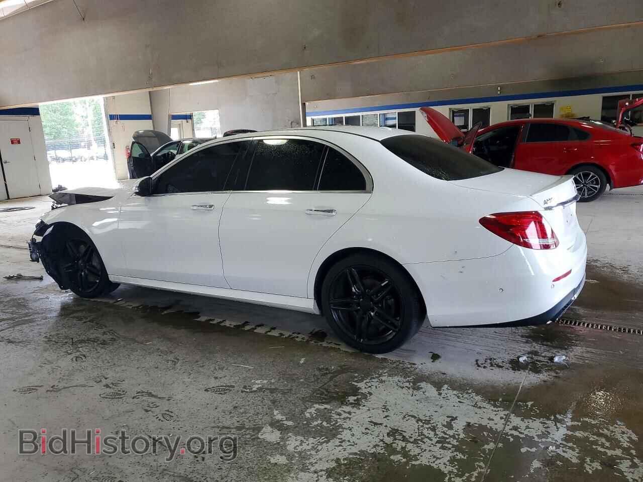 2018 MERCEDES-BENZ E-CLASS - VIN: WDDZF4JB0JA332342 - Фото 2