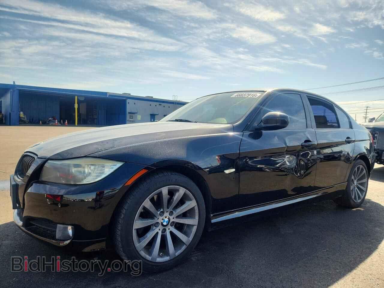 Фотография WBAPH5C50BA449166 - BMW 3 SERIES 2011