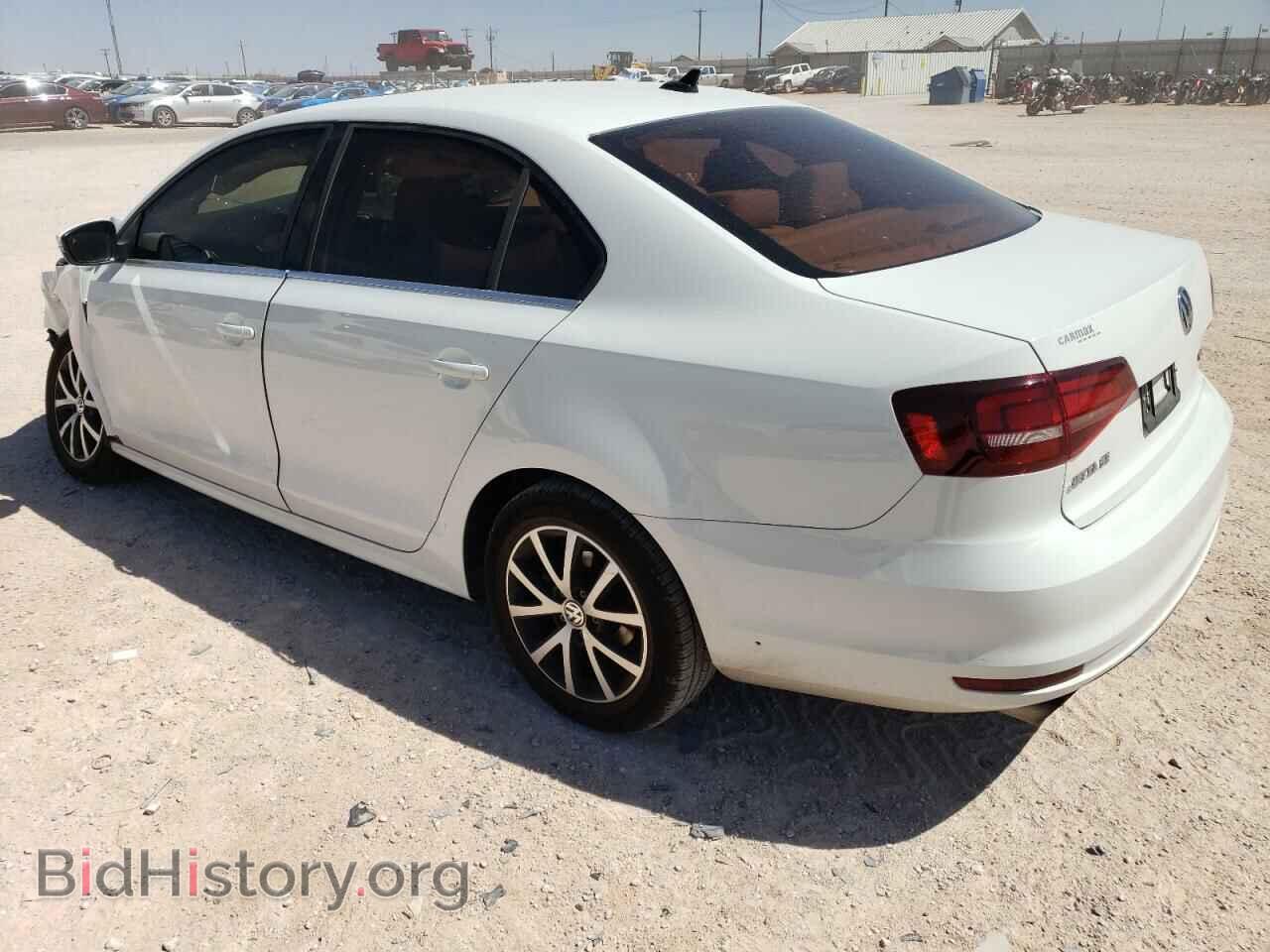 2017 VOLKSWAGEN JETTA - VIN: 3VWDB7AJ8HM210069 - Фото 2