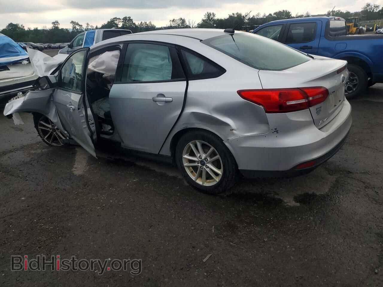 2017 FORD FOCUS - VIN: 1FADP3F24HL201262 - Фото 2