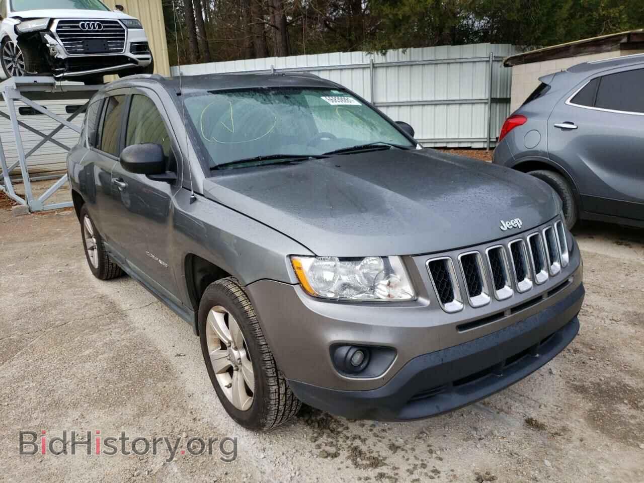 Photo 1J4NT1FA8BD261028 - JEEP COMPASS 2011