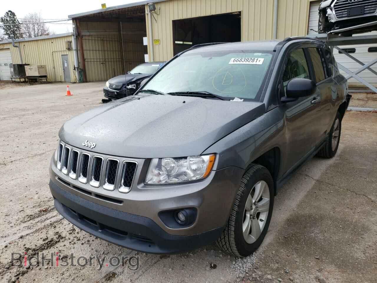 2011 JEEP COMPASS - VIN: 1J4NT1FA8BD261028 - Фото 2