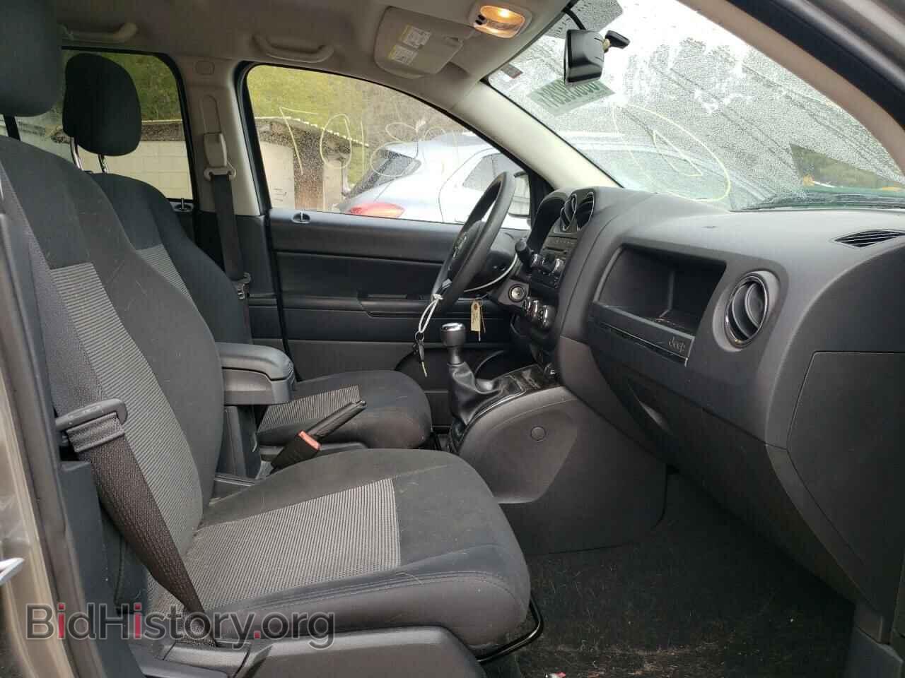2011 JEEP COMPASS - VIN: 1J4NT1FA8BD261028 - Фото 5