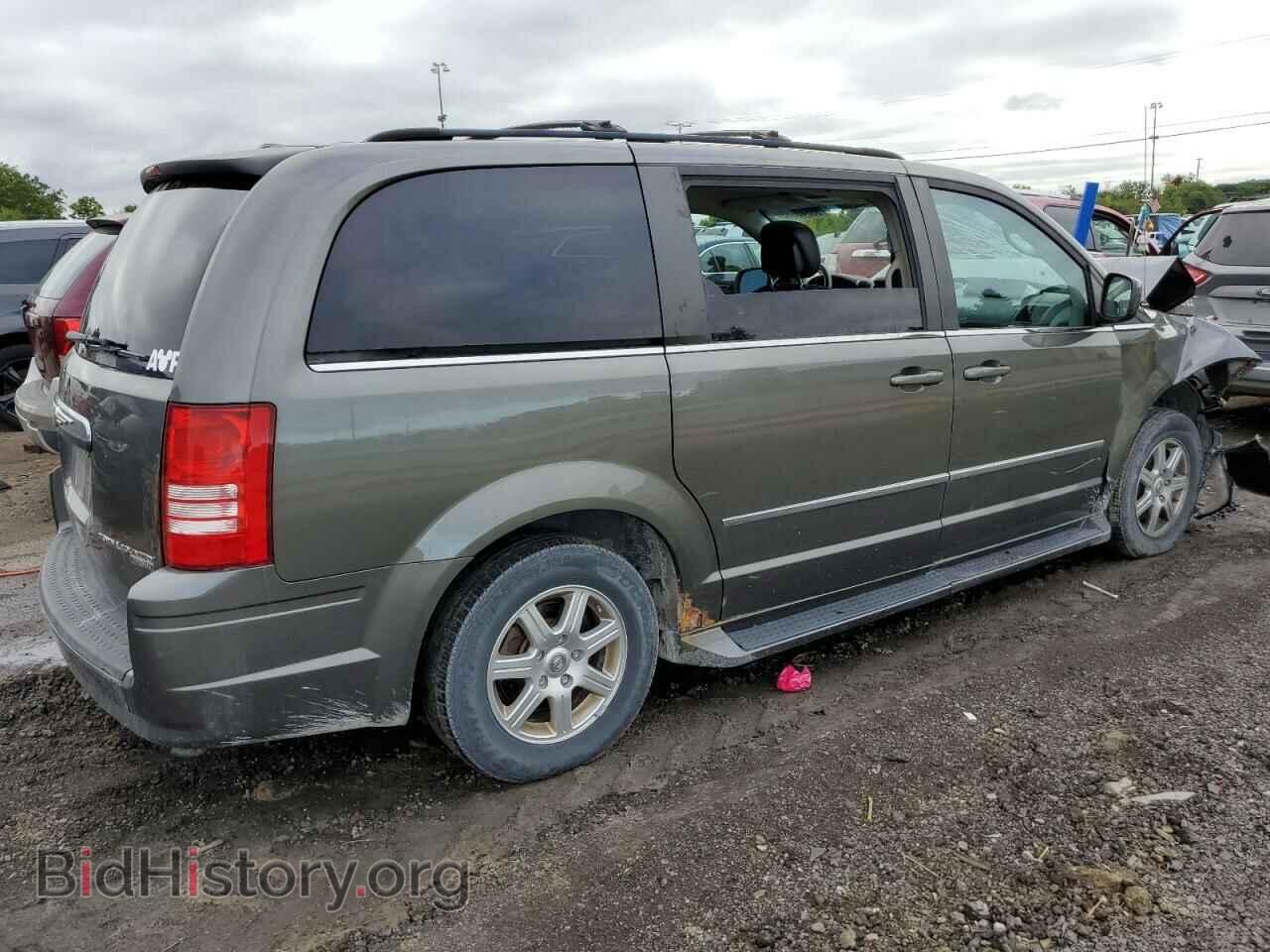 2010 CHRYSLER MINIVAN - VIN: 2A4RR8DX8AR428970 - Фото 3