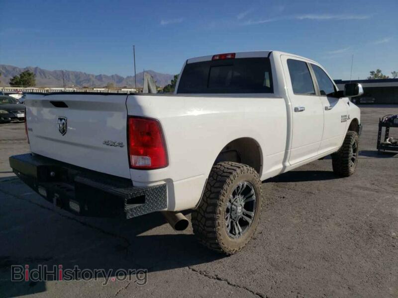 2015 RAM 2500 (VIN 3C6UR5DL4FG658358) — фото 4 из 10