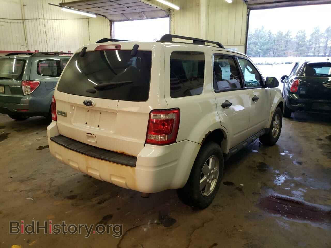 2011 FORD ESCAPE - VIN: 1FMCU9D75BKC38801 - Фото 4