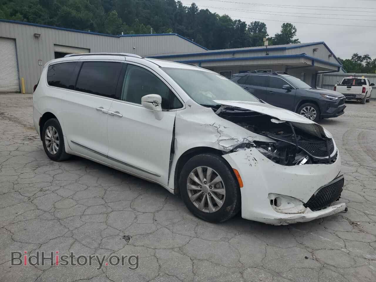 2019 CHRYSLER PACIFICA - VIN: 2C4RC1BG0KR665990 - Фото 4