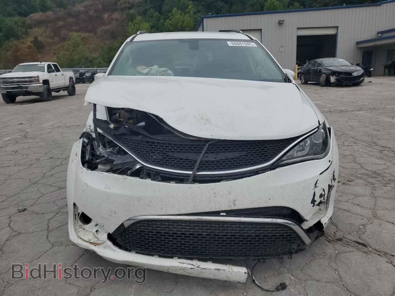 2019 CHRYSLER PACIFICA - VIN: 2C4RC1BG0KR665990 - Фото 5