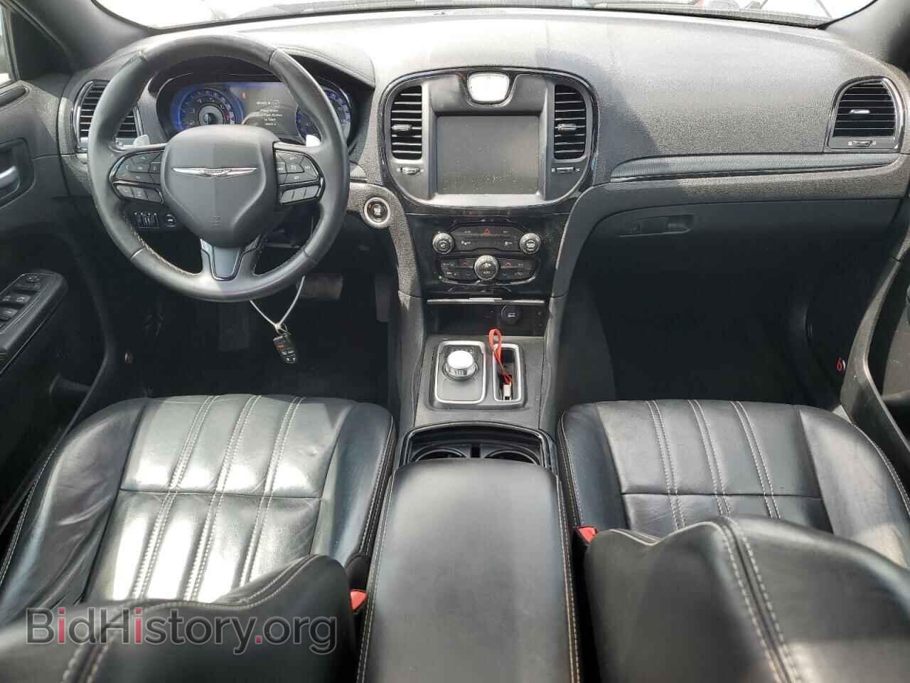 2016 CHRYSLER 300 - VIN: 2C3CCAGG8GH230571 - Photo 8