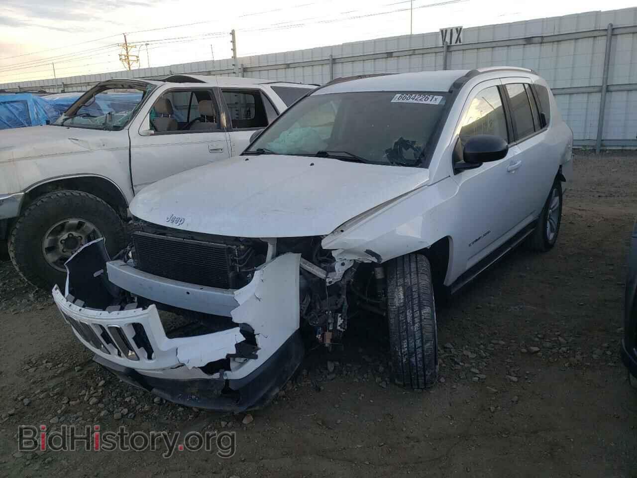 2016 JEEP COMPASS - VIN: 1C4NJDBB8GD780843 - Фото 2