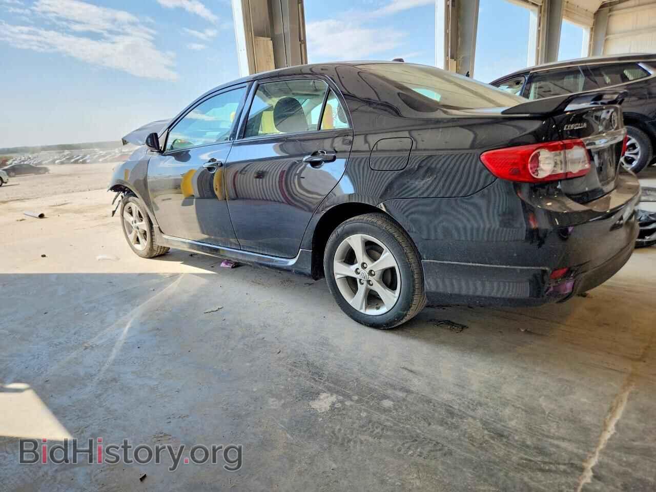 2011 TOYOTA COROLLA - VIN: 2T1BU4EE7BC742431 - Фото 2