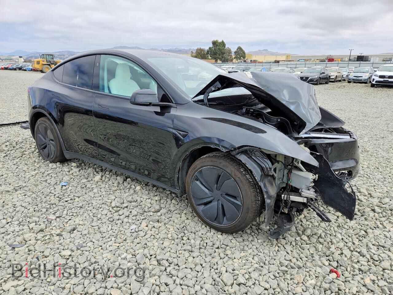 2026 Tesla MODEL Y (VIN 7SAYGDED7TF381775) — фото 4 из 15
