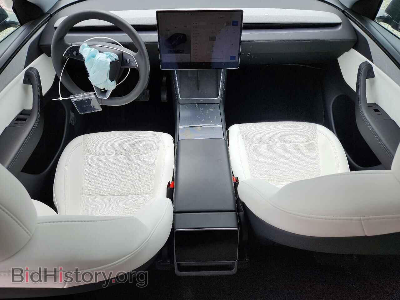 2026 Tesla MODEL Y (VIN 7SAYGDED7TF381775) — фото 8 из 15