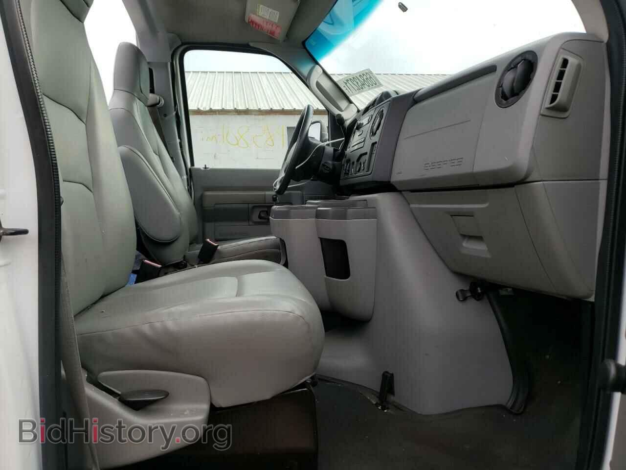2011 FORD ECONOLINE - VIN: 1FDSE3FL8BDA05743 - Photo 5