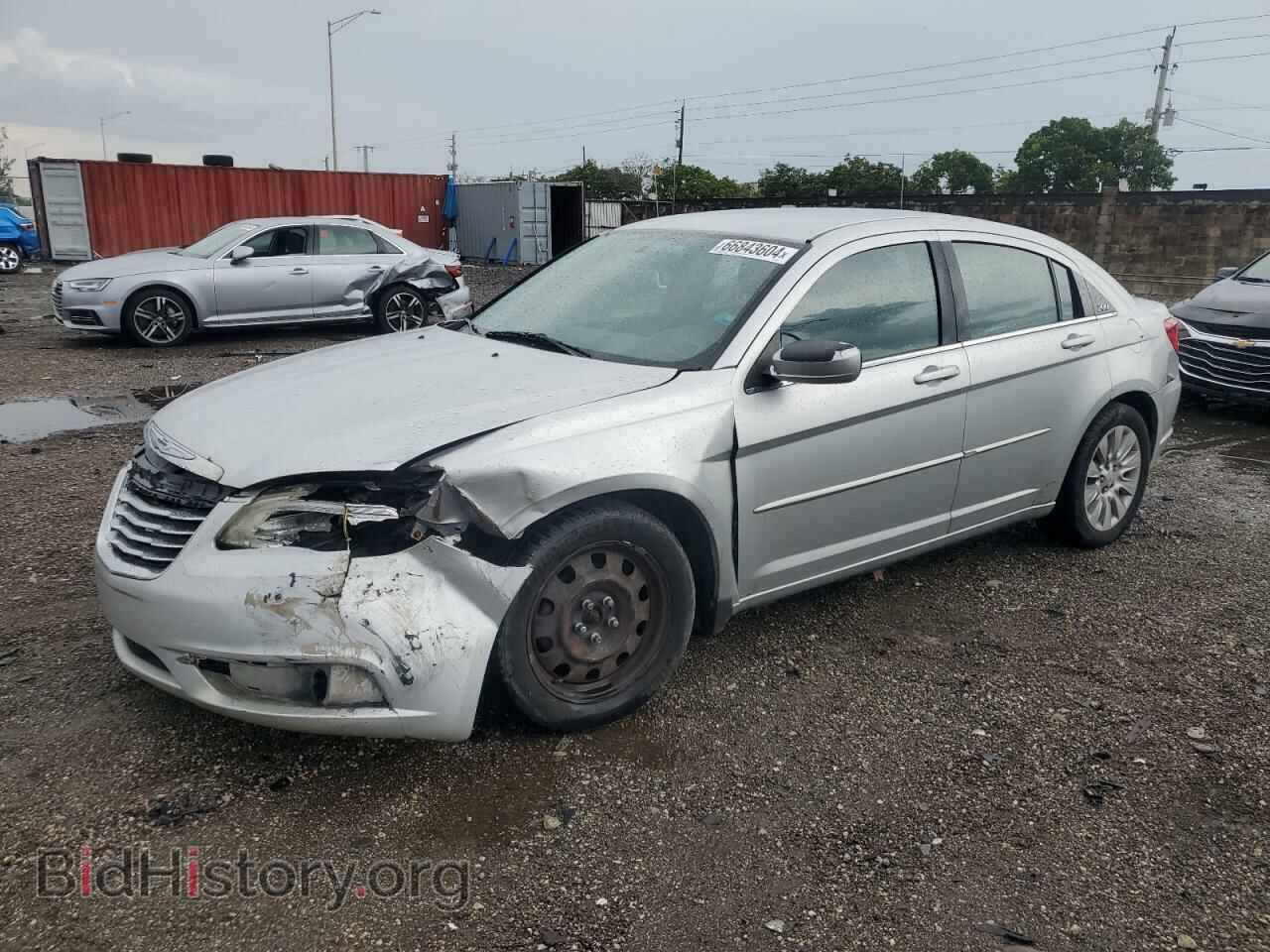 Photo 1C3BC4FG6BN551507 - CHRYSLER 200 2011