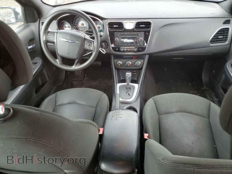 2011 Chrysler 200 (VIN 1C3BC4FG6BN551507) — фото 8 из 12