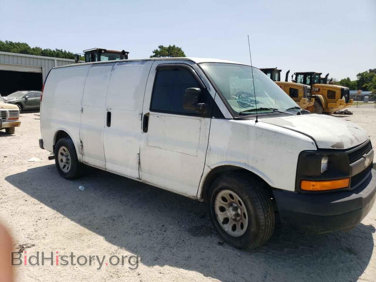 2009 CHEVROLET EXPRESS - VIN: 1GCFG15X291107608 - Фото 4