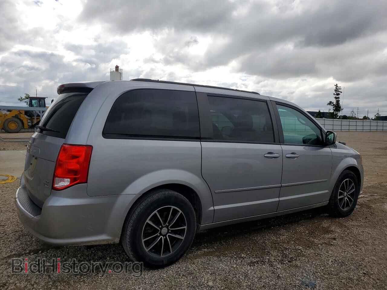 2017 Dodge CARAVAN (VIN 2C4RDGEG3HR690886) — photo 3 of 13