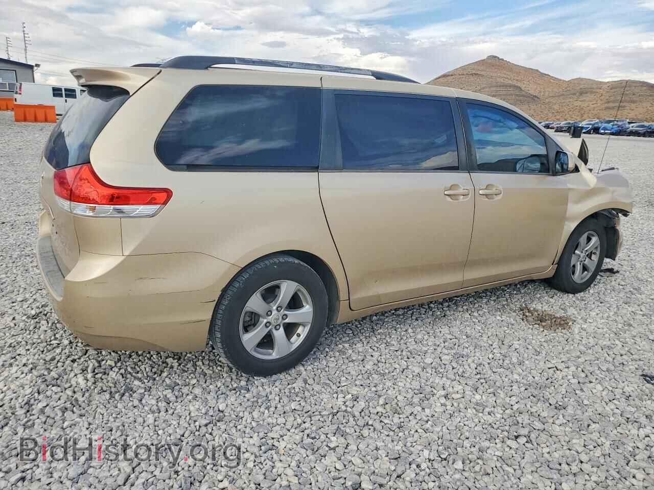 2012 TOYOTA SIENNA - VIN: 5TDKK3DC2CS242072 - Фото 3