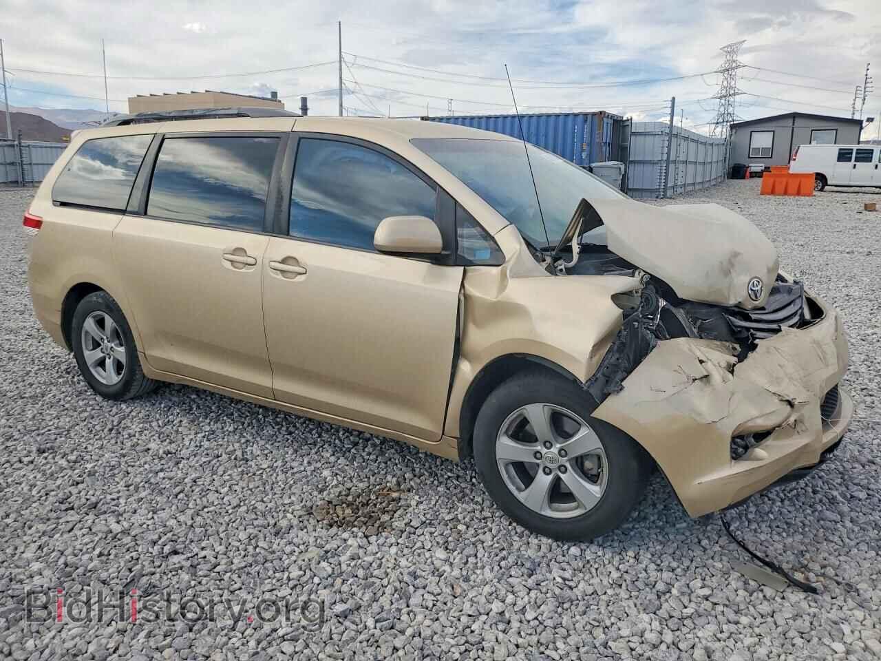 2012 TOYOTA SIENNA - VIN: 5TDKK3DC2CS242072 - Фото 4
