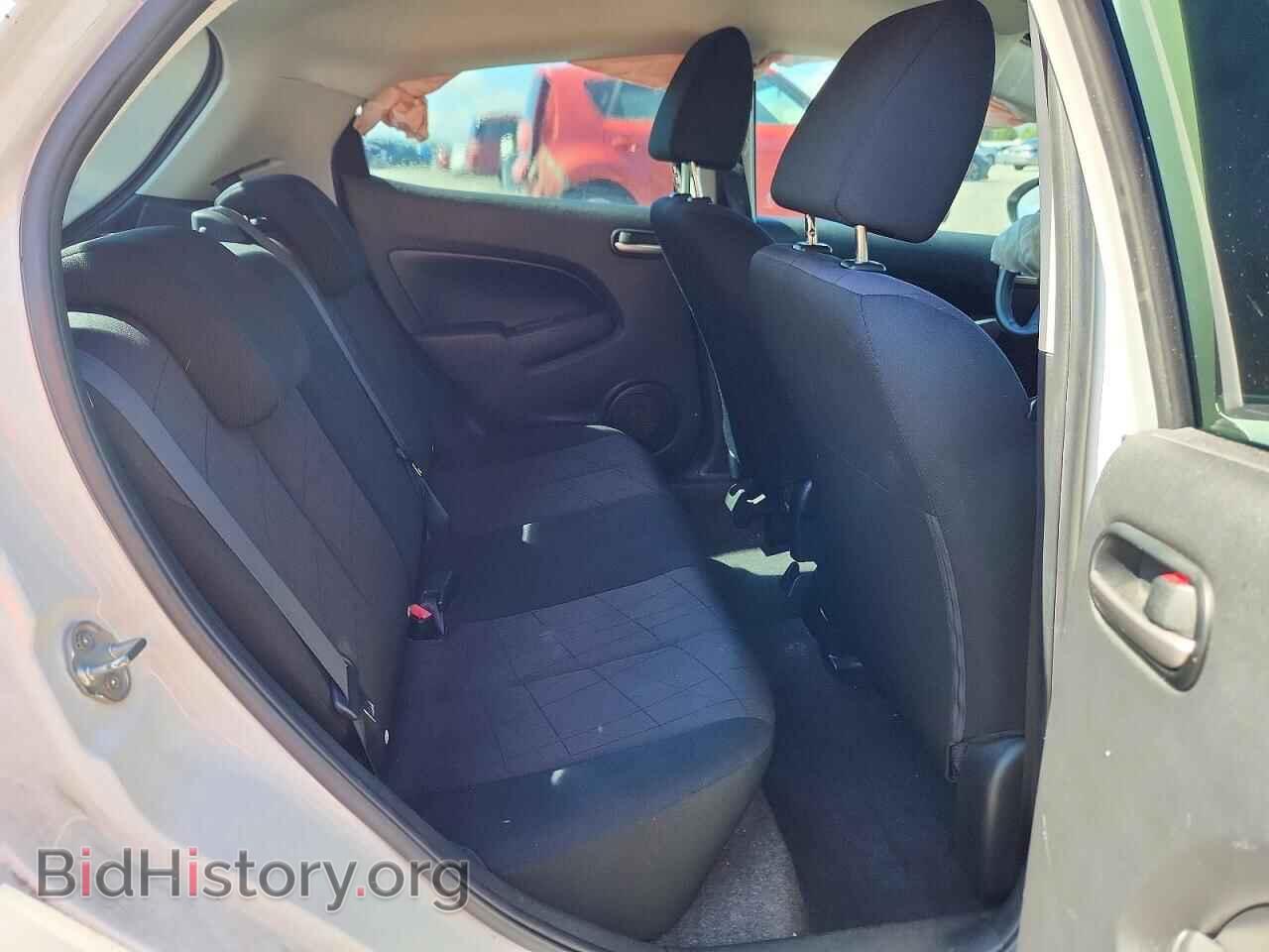 2013 Mazda 2 (VIN JM1DE1KY2D0156056) — фото 10 из 12