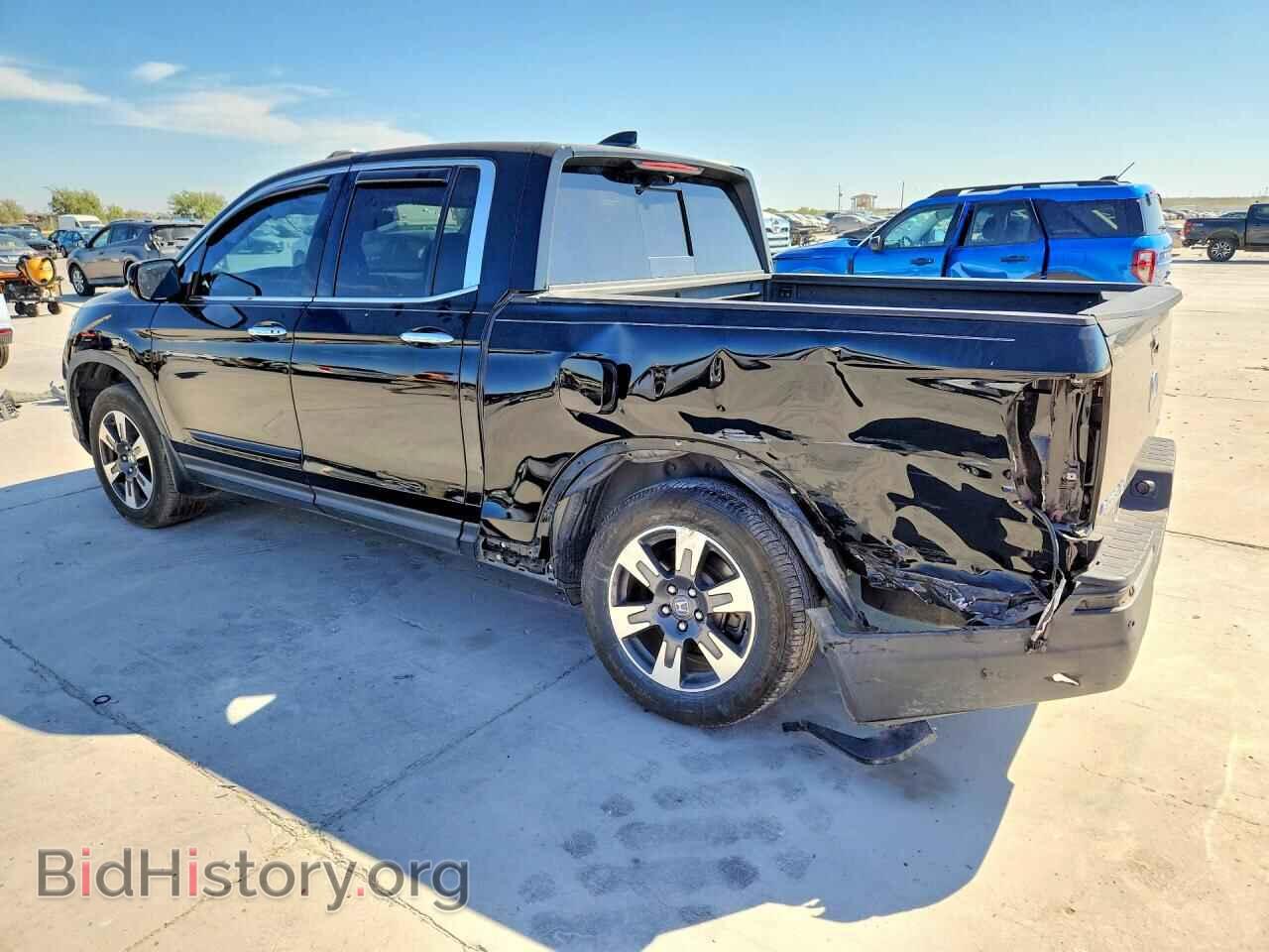 2018 HONDA RIDGELINE - VIN: 5FPYK3F74JB005750 - Photo 2