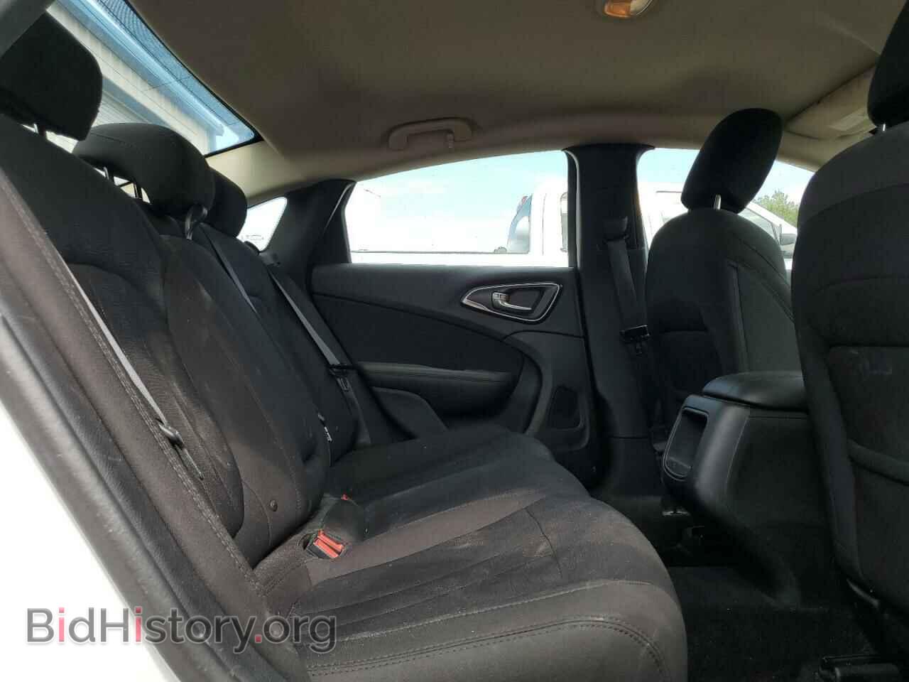 2015 CHRYSLER 200 - VIN: 1C3CCCAB2FN711530 - Фото 10
