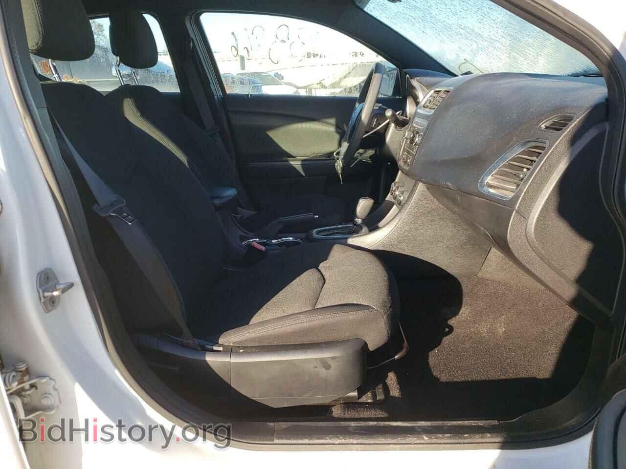 2011 DODGE AVENGER - VIN: 1B3BD4FB2BN572742 - Фото 5