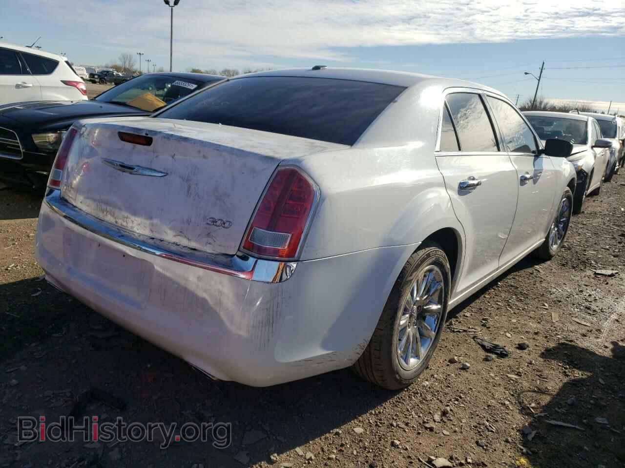 2011 CHRYSLER 300 - VIN: 2C3CA5CG0BH533355 - Фото 4