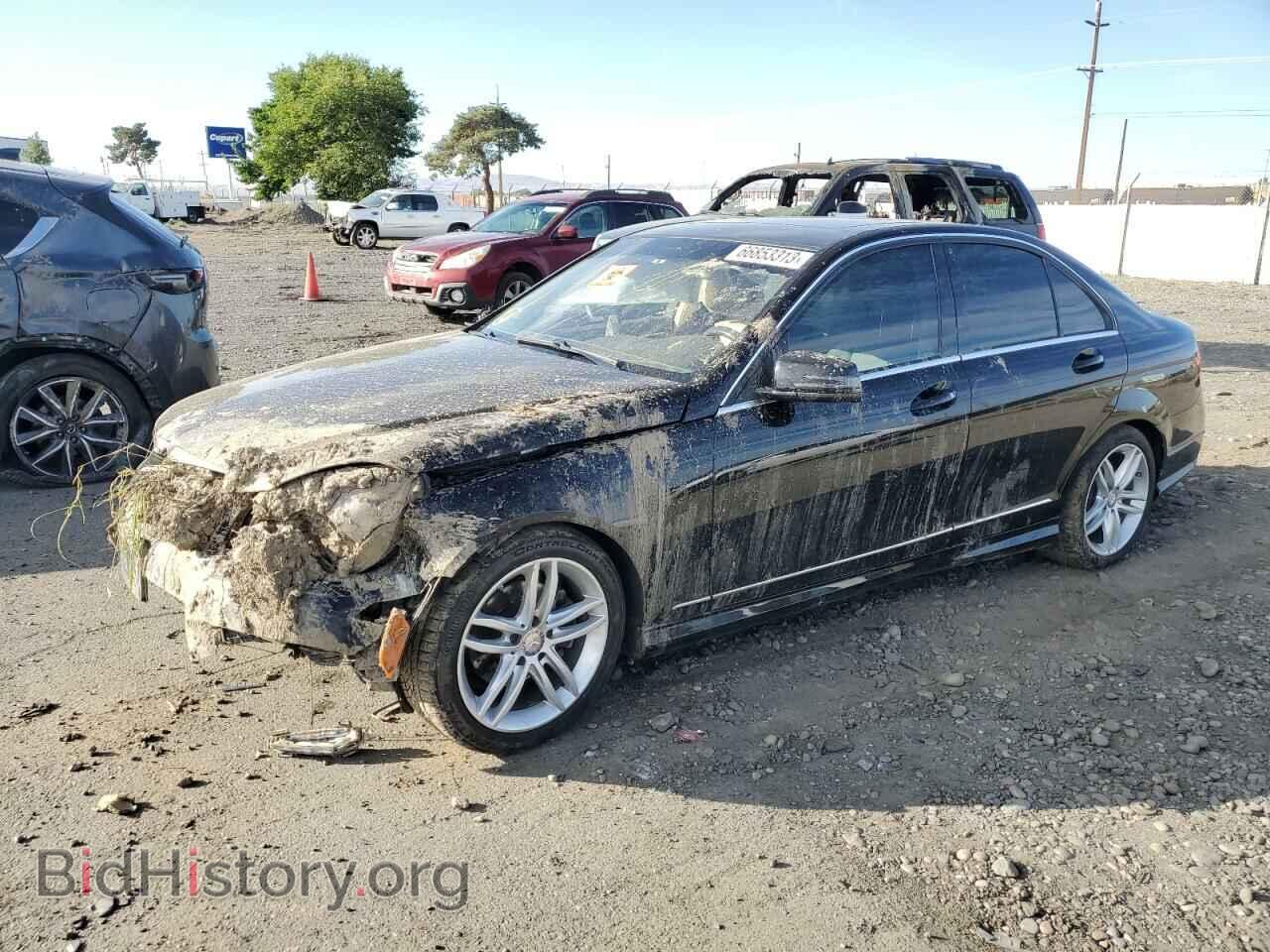 Photo WDDGF4HB2DR275001 - MERCEDES-BENZ C-CLASS 2013