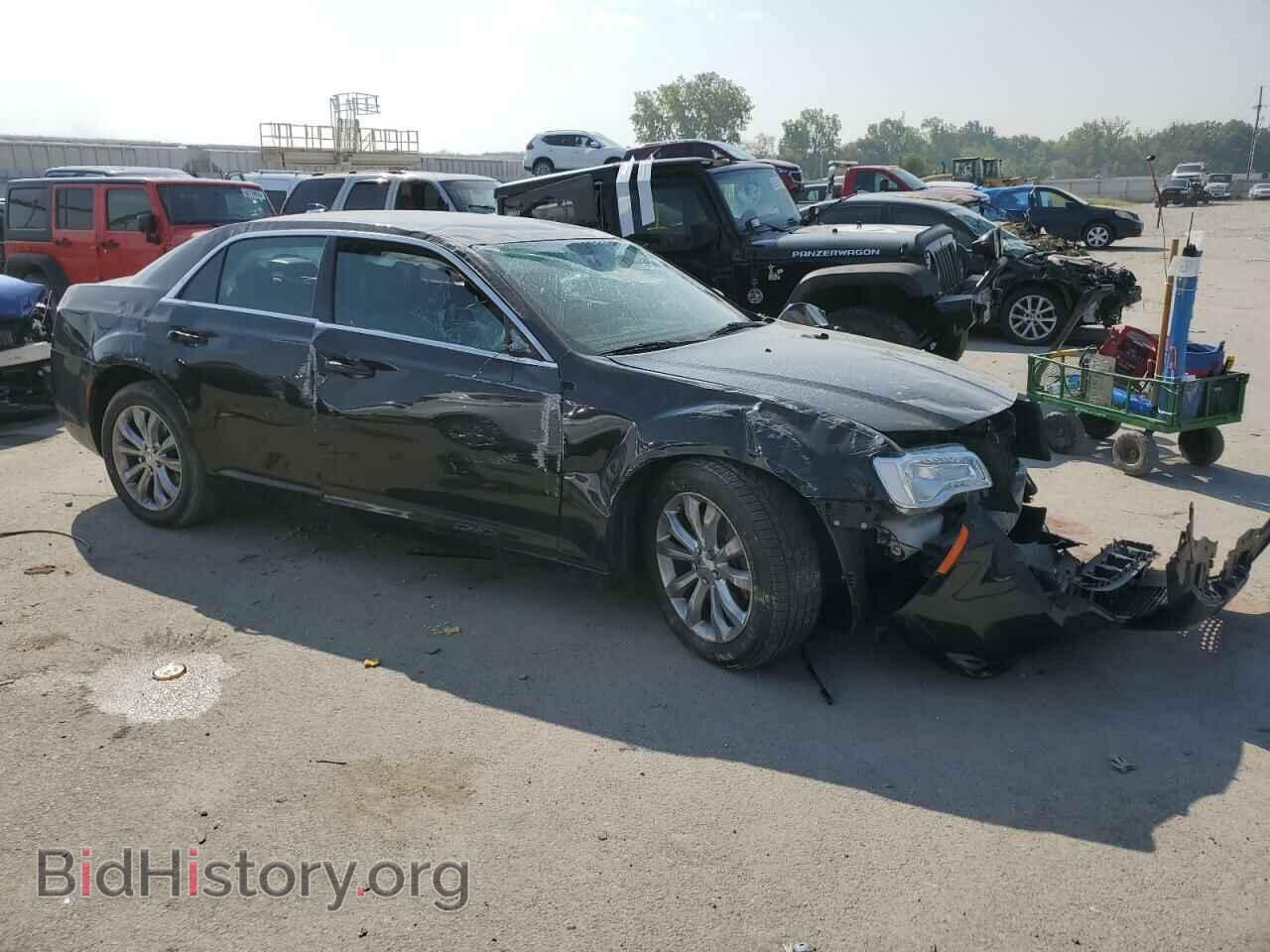 2016 CHRYSLER 300 - VIN: 2C3CCARG0GH314137 - Фото 4