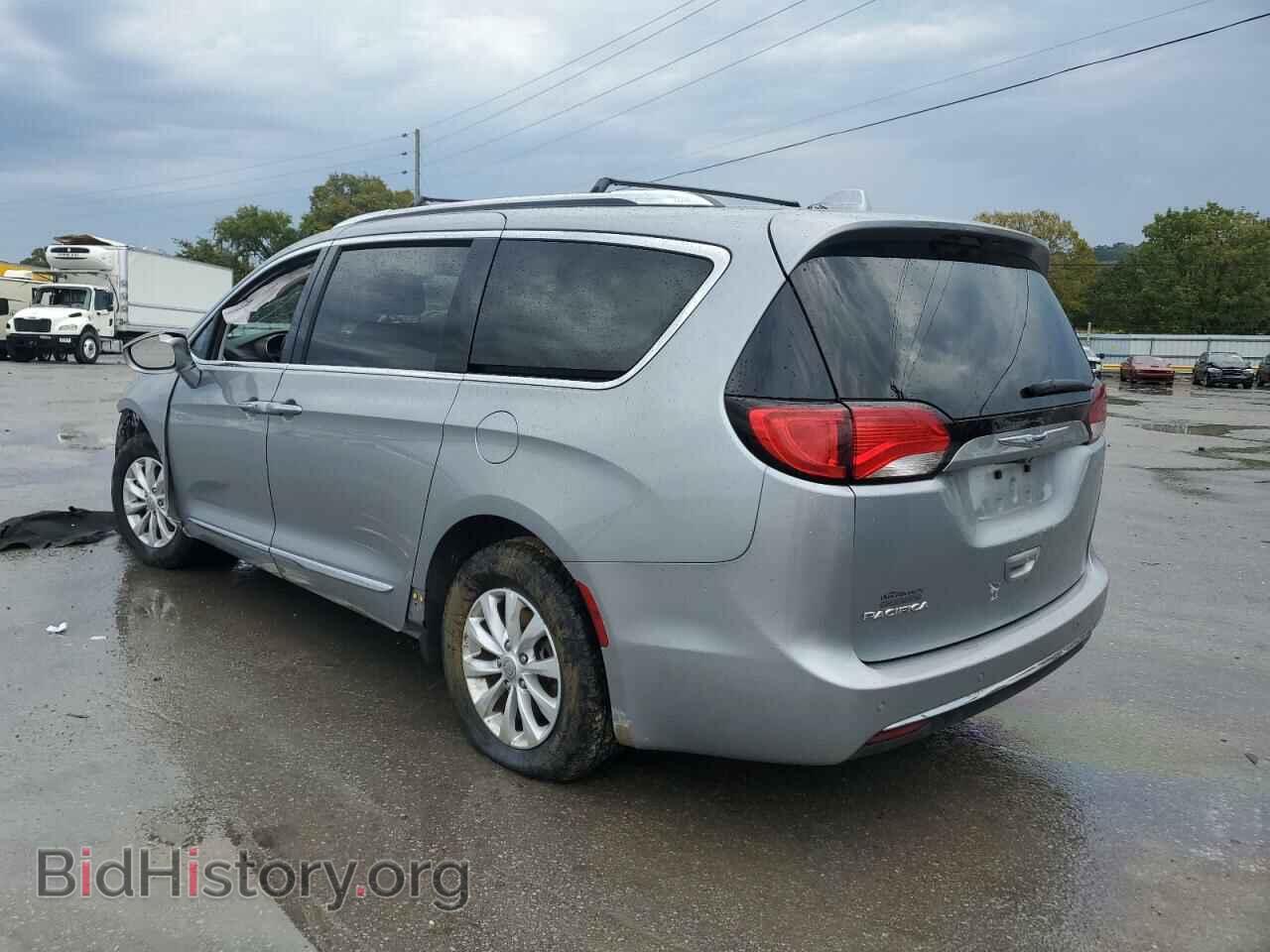 2019 CHRYSLER PACIFICA - VIN: 2C4RC1BG4KR685272 - Фото 2