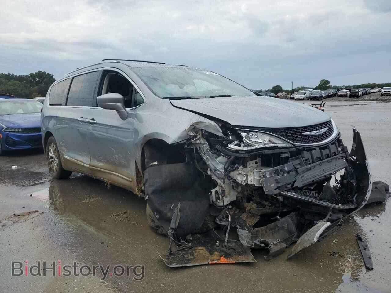 2019 CHRYSLER PACIFICA - VIN: 2C4RC1BG4KR685272 - Фото 4