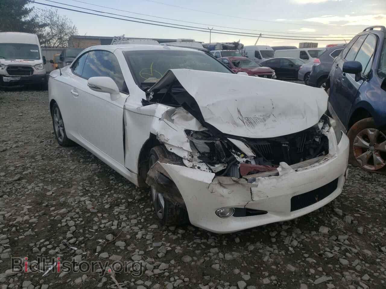 Photo JTHFF2C21B2514737 - LEXUS IS 2011