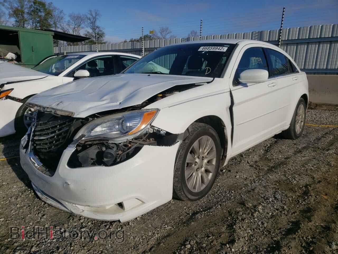2014 CHRYSLER 200 - VIN: 1C3CCBAB1EN238289 - Фото 2