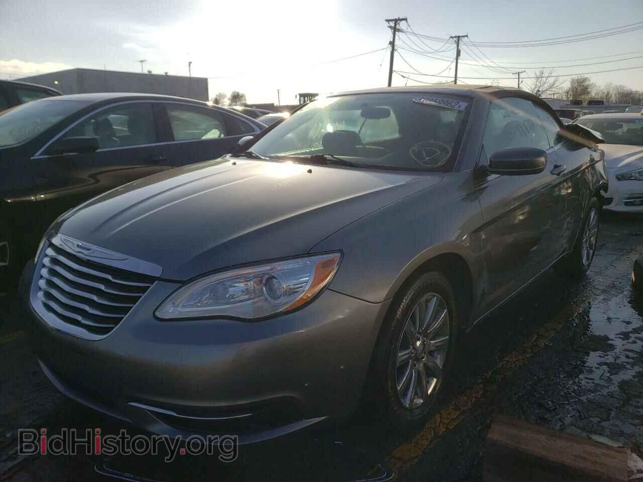 2012 CHRYSLER 200 - VIN: 1C3BCBEBXCN218352 - Фото 2