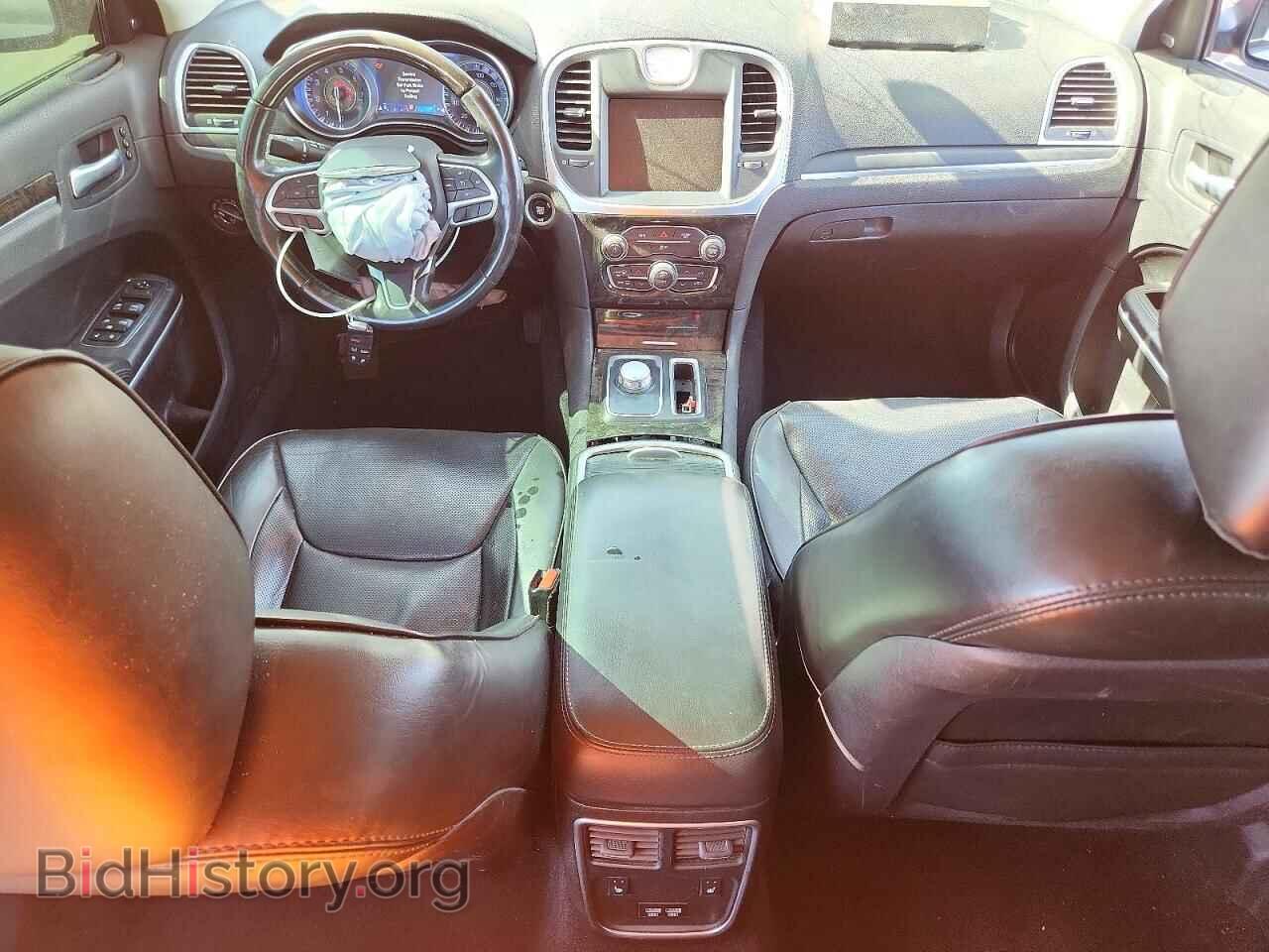 2019 CHRYSLER 300 - VIN: 2C3CCAEGXKH568677 - Photo 8