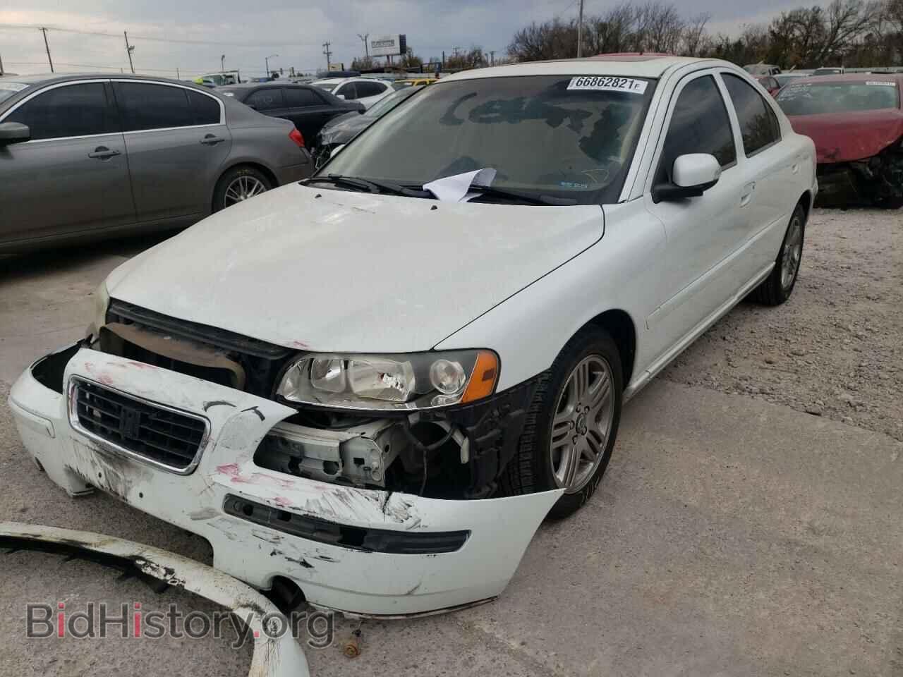 2007 VOLVO S60 - VIN: YV1RS592572616773 - Фото 2