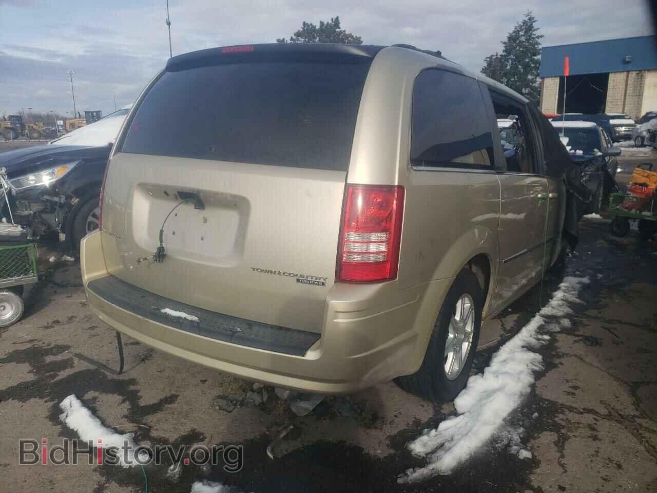 2010 CHRYSLER MINIVAN - VIN: 2A4RR8D17AR428163 - Фото 4