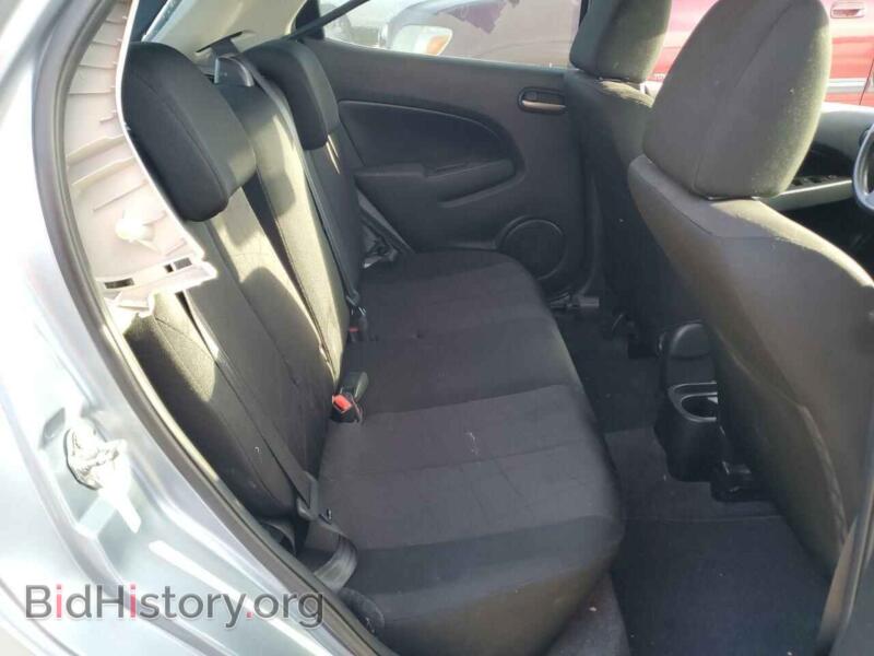 2013 Mazda 2 (VIN JM1DE1KY8D0156983) — фото 10 из 13