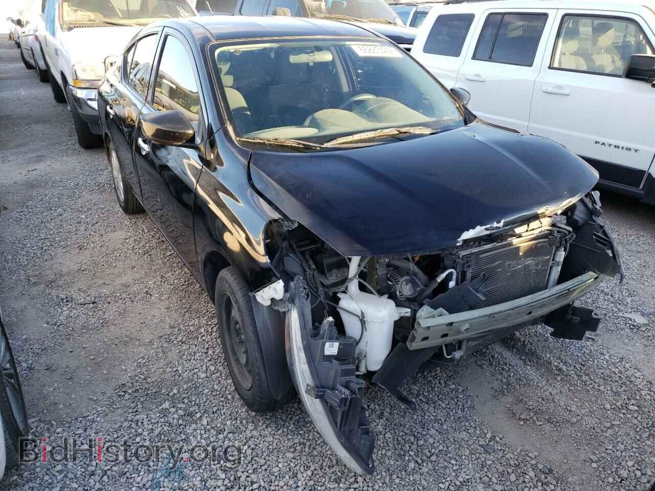 Photo 3N1CN7AP3KL801517 - NISSAN VERSA 2019