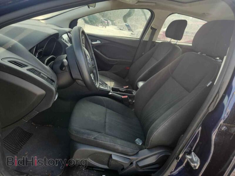 2017 Ford FOCUS (VIN 1FADP3H21HL212801) — photo 7 of 12