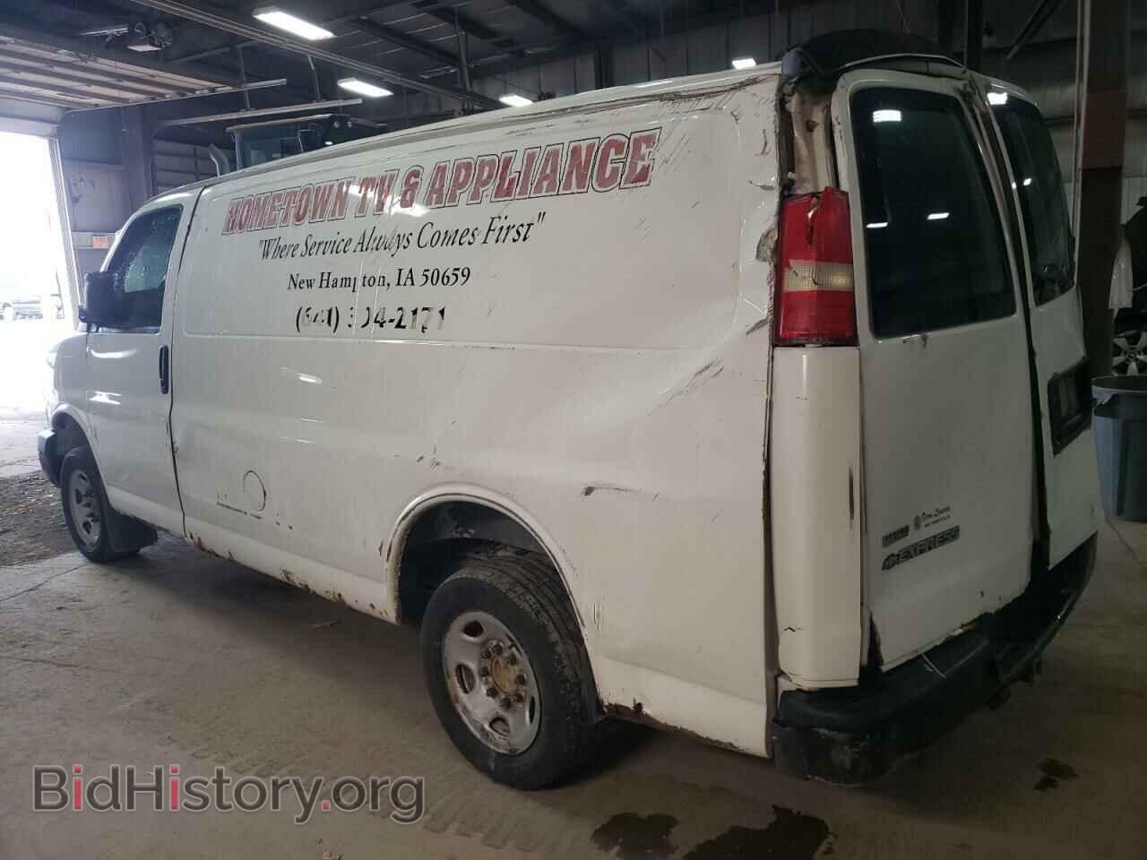 2010 CHEVROLET EXPRESS - VIN: 1GCZGFBAXA1173404 - Фото 2